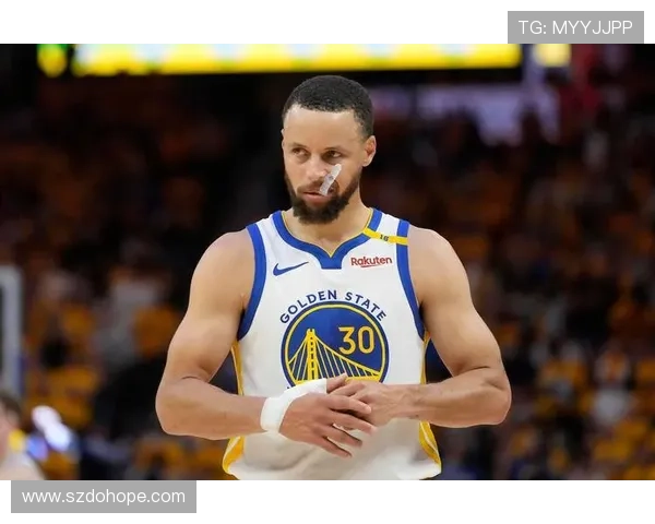 字母哥效力雄鹿十三年忠诚不渝现役球员时长仅次库里和追梦